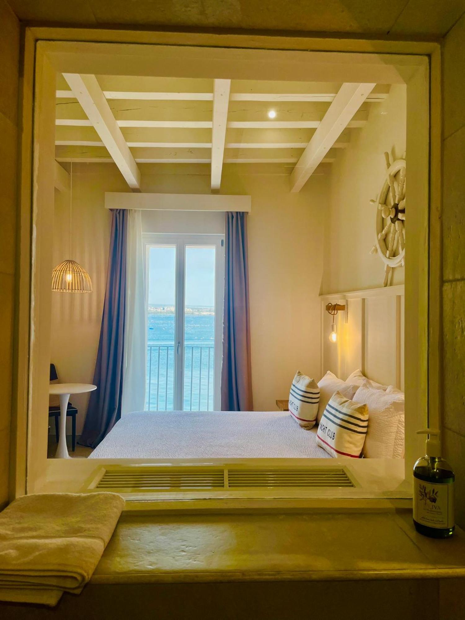 Palazzo Mata Boutique Hotel Taranto Exterior foto